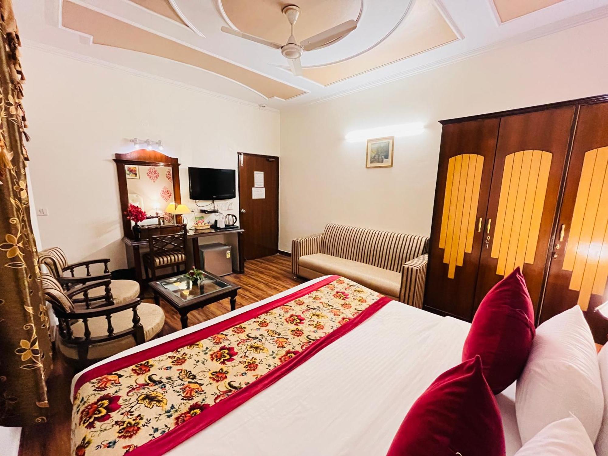 Hotel Paras - Karol Bagh Delhi Exterior foto