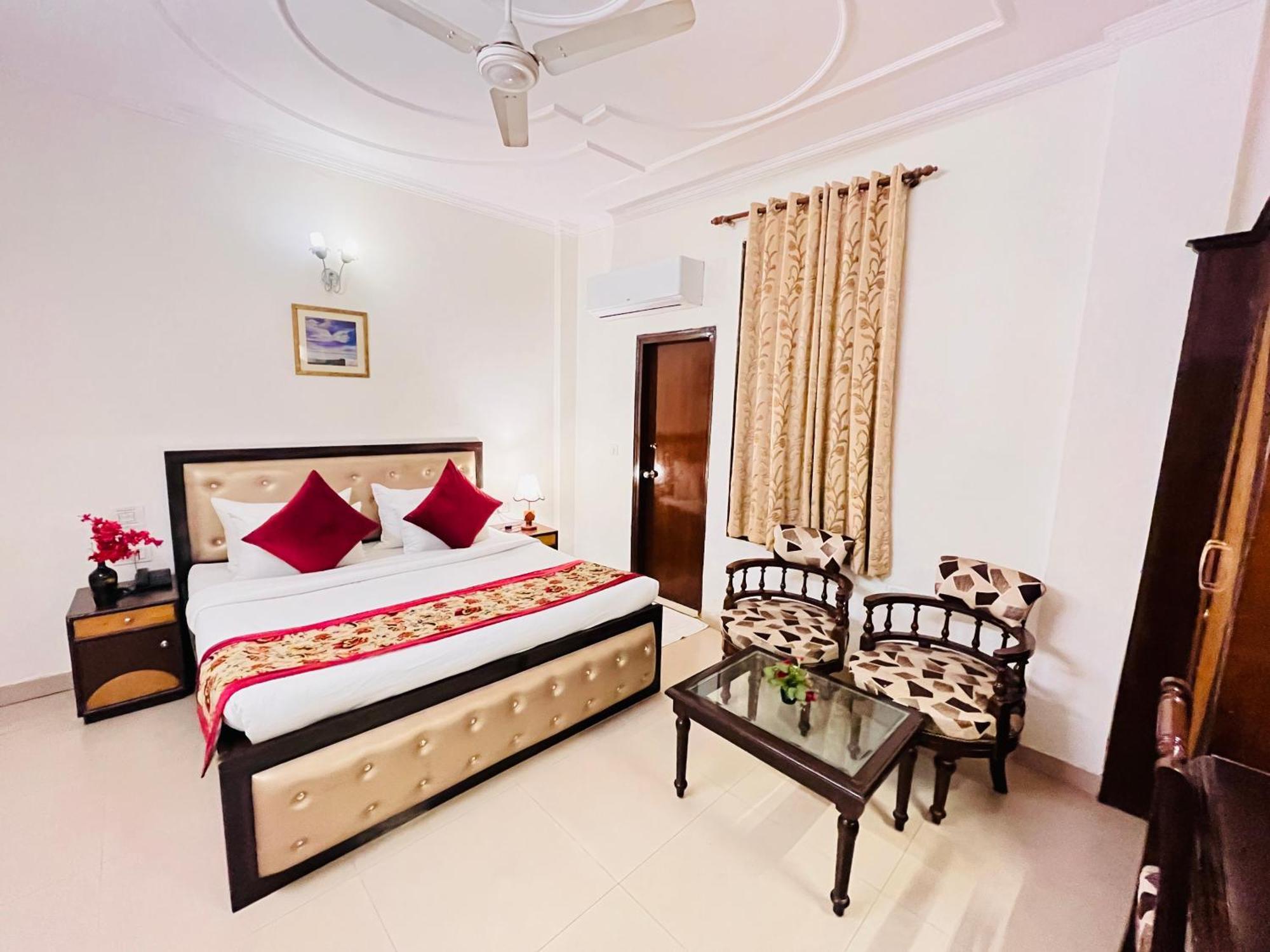 Hotel Paras - Karol Bagh Delhi Exterior foto